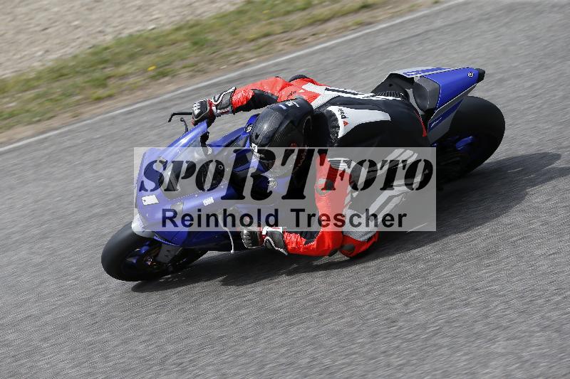 /10 20.04.2026  Pluess Moto Sport ADR/Freies Fahren/1